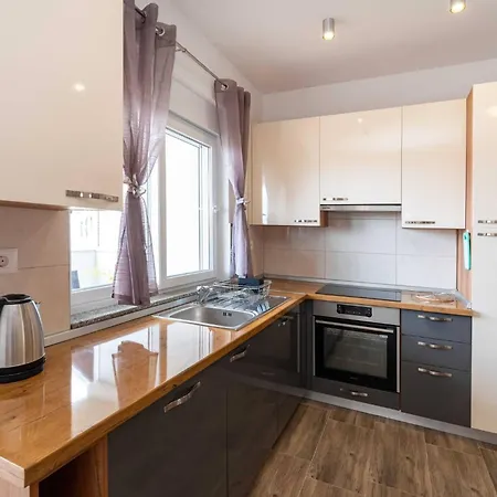 Apartment My Dalmatia - Blagdan One With Private Parking