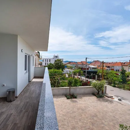 My Dalmatia - Blagdan One With Private Parking Апартаменты Задар