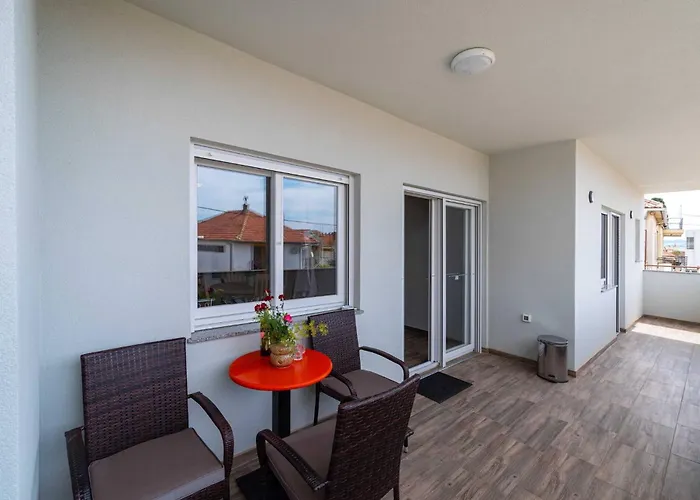 My Dalmatia - Blagdan One With Private Parking Zadar