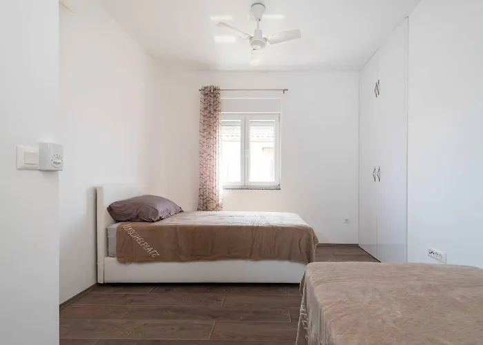 My Dalmatia - Blagdan One With Private Parking Zadar