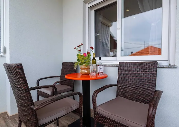 My Dalmatia - Blagdan One With Private Parking *