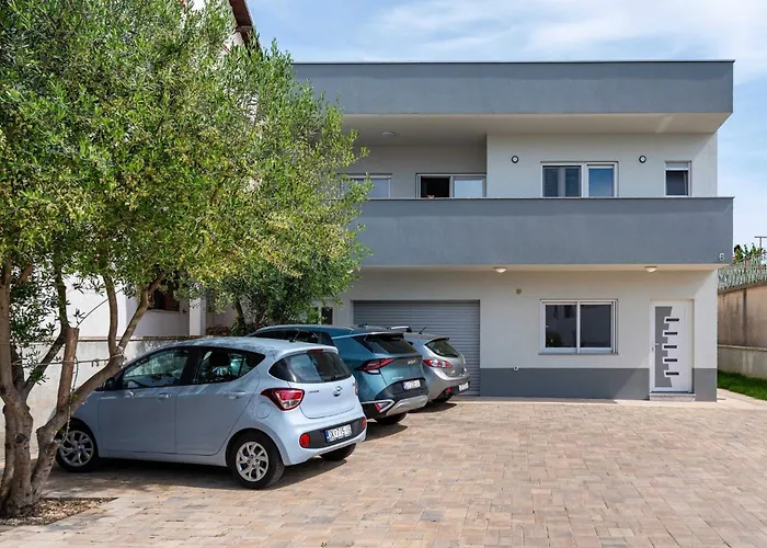 Apartman My Dalmatia - Blagdan One With Private Parking