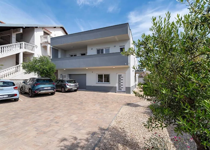 My Dalmatia - Blagdan One With Private Parking Apartman *