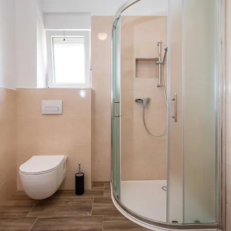 My Dalmatia - Blagdan One With Private Parking * 자다르