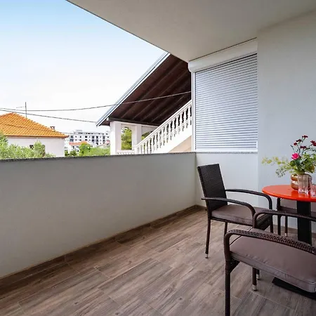 My Dalmatia - Blagdan One With Private Parking 자다르